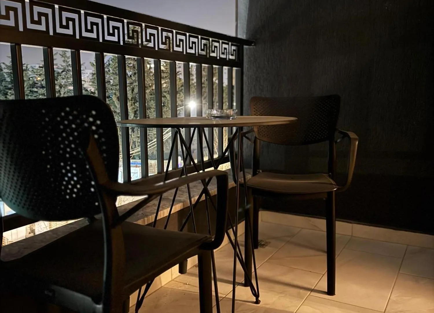 Bright & Roomy Tirana Apartman